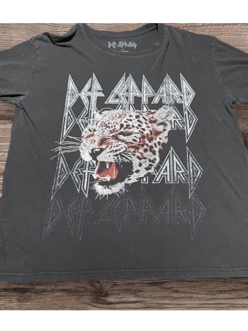 Def Leppard Black Graphic Tee - Picture 6 of 6